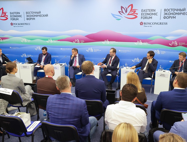 Новые меры поддержки продвижения отечественного ПО обсудили на ВЭФ-2022 — фотография 1