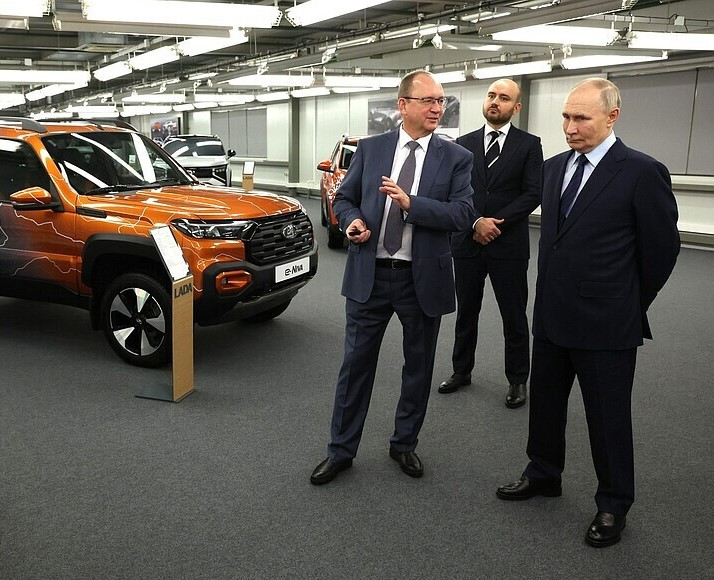 Президенту России представили особо значимый проект АВТОВАЗа — обложка