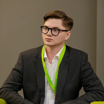 Александр Новиков